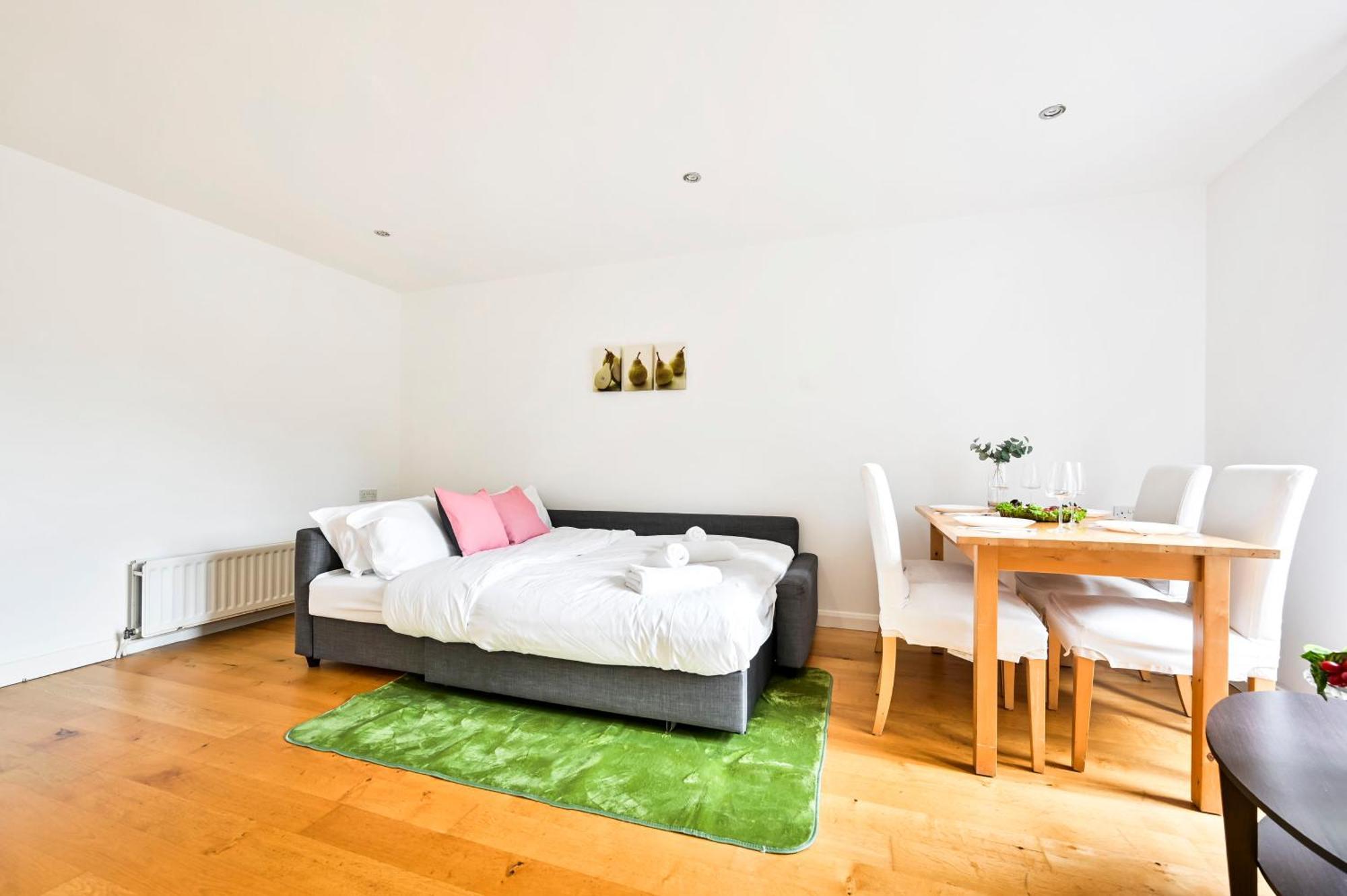 Cozy Corner Near Tower Bridge * Londra
