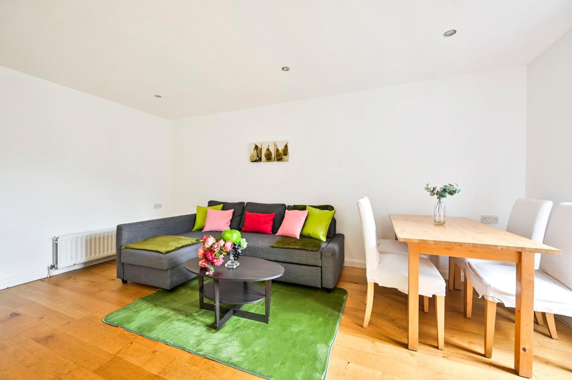 Cozy Corner Near Tower Bridge Apartment *